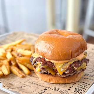 Triple Smash Burguer con Patatas