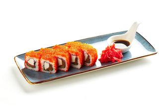 Калифорния с лососем (220г)