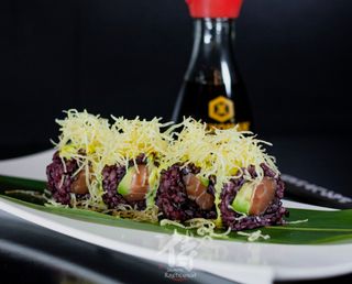 207 Hamachi roll - 4 pezzi