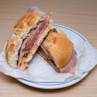 Prego no Pão Premium c/ovo