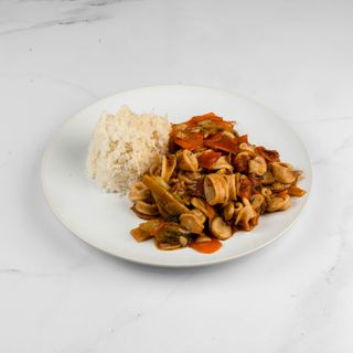 104. Lignje s povrćem i riža