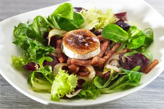 Ensalada Queso De Cabra Y Bacon