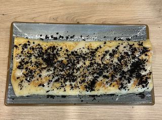 Млинець банан в карамелі з мигдалевими слайсами