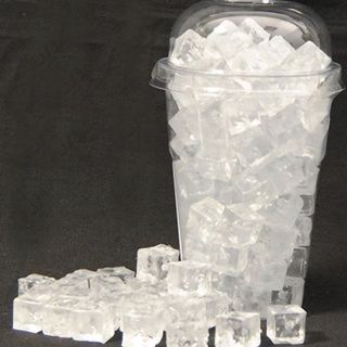Bicchiere di ghiaccio 