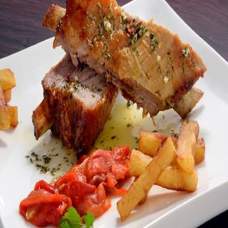 Costilla Con Patata Y Pimienta