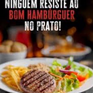 Hambúrguer no prato 