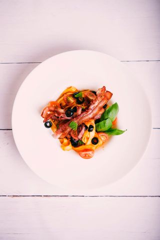 Tagliatelle z grillowanym bekonem