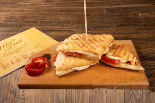 Fokača sa mozzarellom