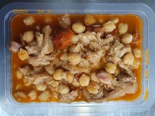 Callos Con Garbanzos