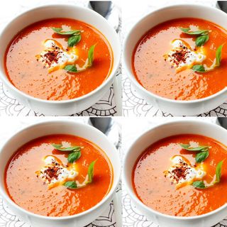 Zupka pomidorowa z makaronem