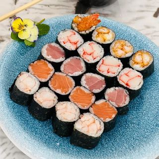 79. Sushi Hosomaki Mix 20 pecas