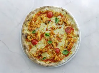Pizza De Salmón Y Gambas (20 Cm.)