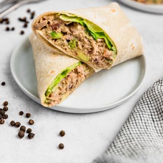 DURUM DE ATÚN CON ENSALADA
