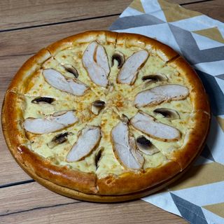 Пицца "Курица с грибами"