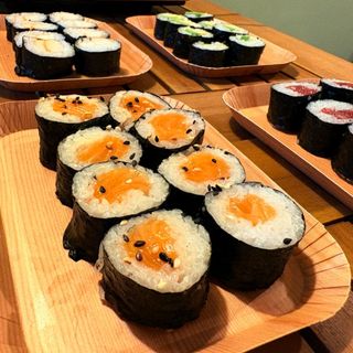 Hosomaki de salmón (8 pzs.)