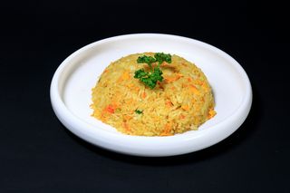 176 Riso al curry con verdure