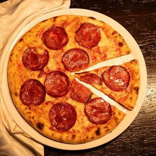 Pizza Salami Ø32 cm