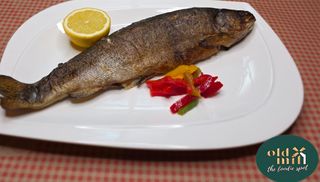 Pastrav intreg la plita..