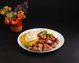 Tochitură moldovenească