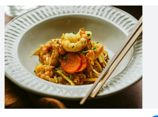 Chop suey de gambas