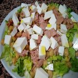 Plato Ensalada De Atún Y Queso