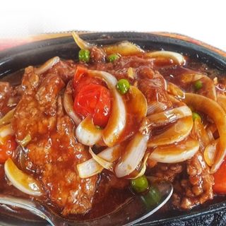 Ternera con salsa cantonesa