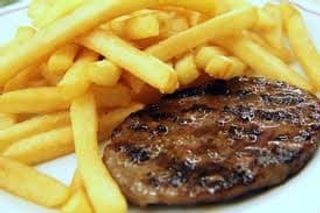 Hamburger e patate fritte