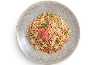 yaki soba - chicken and prawn