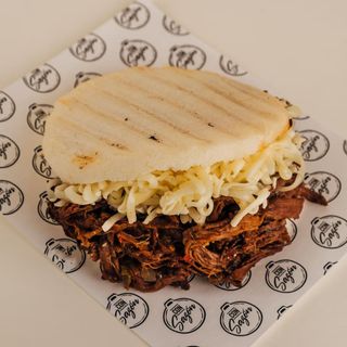 Arepa Pelúa