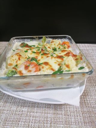 Запеканка със зеленчуци, шунка и кашкавал (500гр)