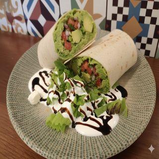 Enrotllat de guacamole