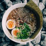 Рамен з розтушеною яловичиною