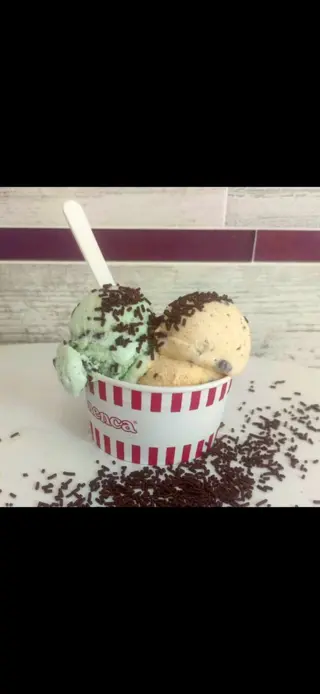 Tarrina de helado grande