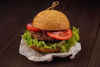 Двойной бургер с говядиной/ BURGER DUBLU VITA