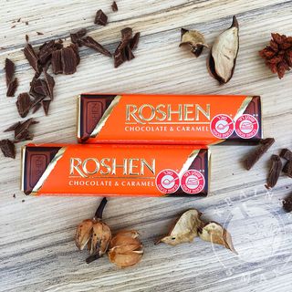 Batonik czekoladowy Roshen z nadzieniem o smaku karmelowym 40g
