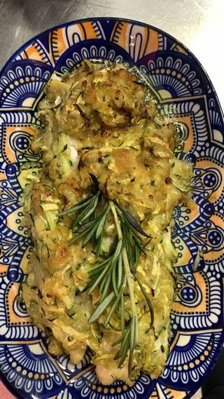 Filetto di spigola in crosta di zucchine 