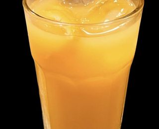 Sumo de Laranja e Manga