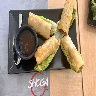 2.Rollitos Vietnamitas Fritos Con Pollo (4 Pzs.)