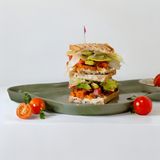 Avoveggy - сандвич с авокадо и печен батат