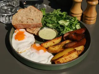 Ковбаска та картопля (420g)