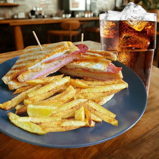 Meniu Club 3 Est + Coca-Cola 330ml