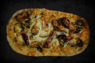 Vegetariana con friarielli e pomodori secchi