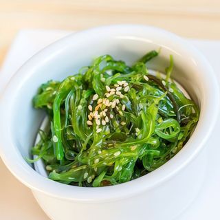 Ensalada de goma wakame