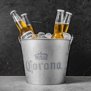 Bere Corona 
