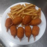 Plato .Muslito de mar y patat