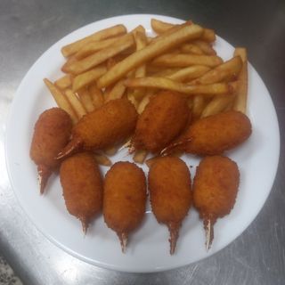 Plato .Muslito de mar y patat