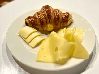 Сніданковий круасан (200g)