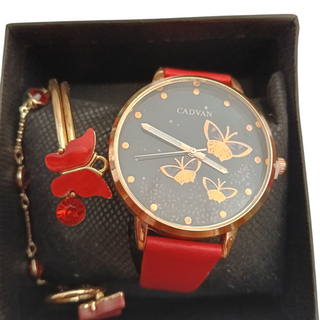 Conjunto de reloj rojo y pulseras