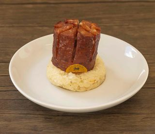 Salchichón Con Arepa