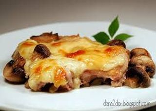 Pulpa de pui dezosata  gratinata si piure de cartofi 